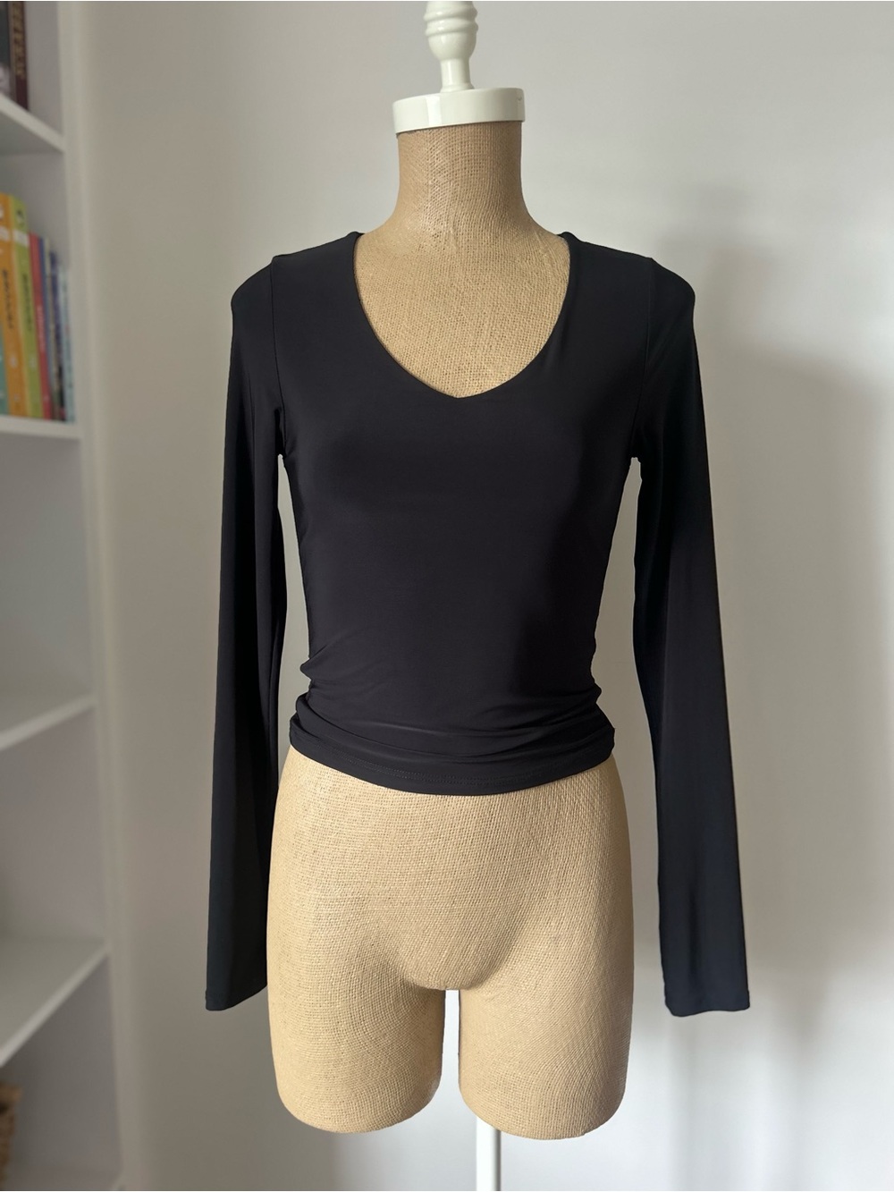 Classic Black Scoop Neck Long-Sleeve Top